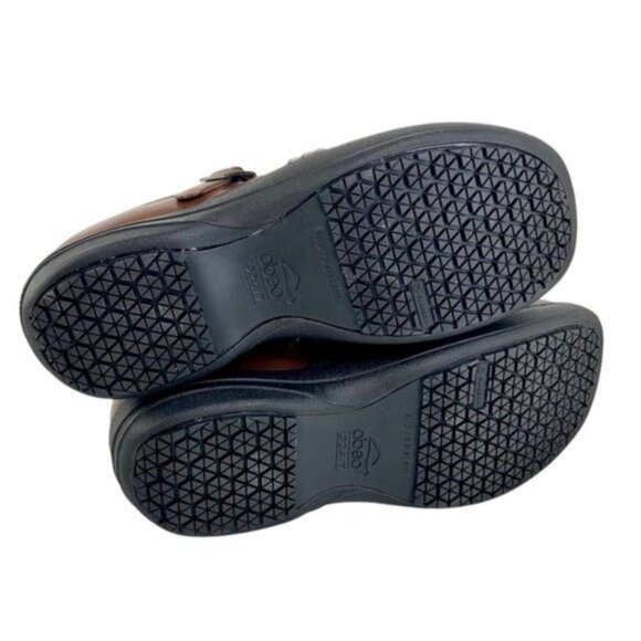 Abeo Closed Back Bella Clogs in Brown Leather - Picture 8 of 8